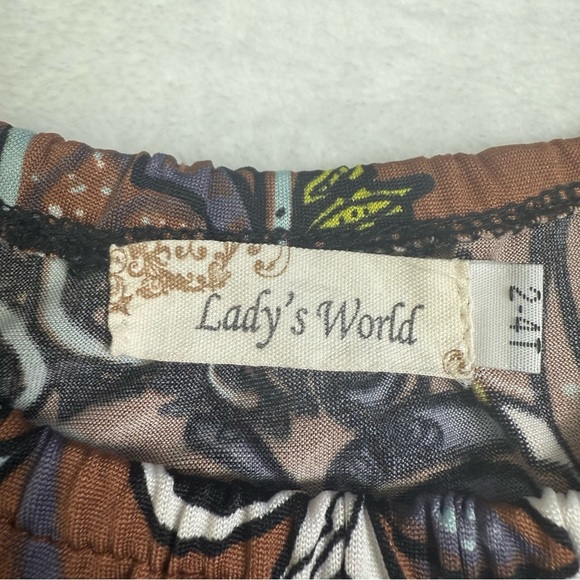 Lady’s World Paisley Bell Sleeve Dress - Picture 6 of 7